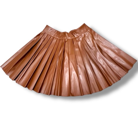 SHEIN PETITE High Waist Pleated PU Leather Short Skirt - Picture 4 of 5